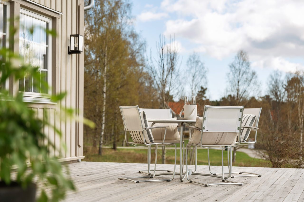 Altan vid vardagsrum