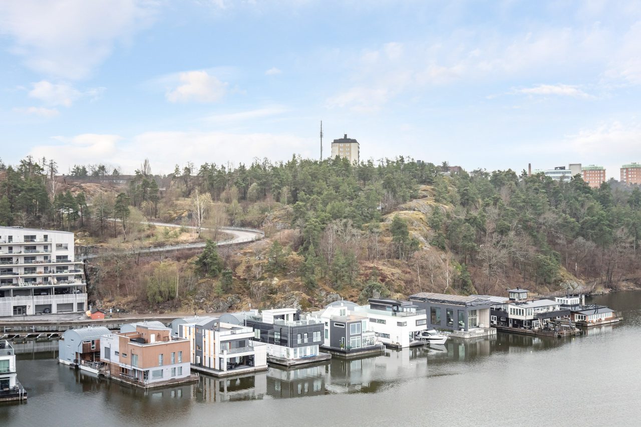 Kvarnholmsvägen 102