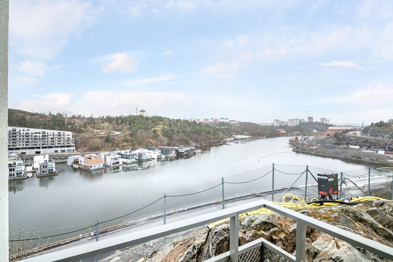 Kvarnholmsvägen 102