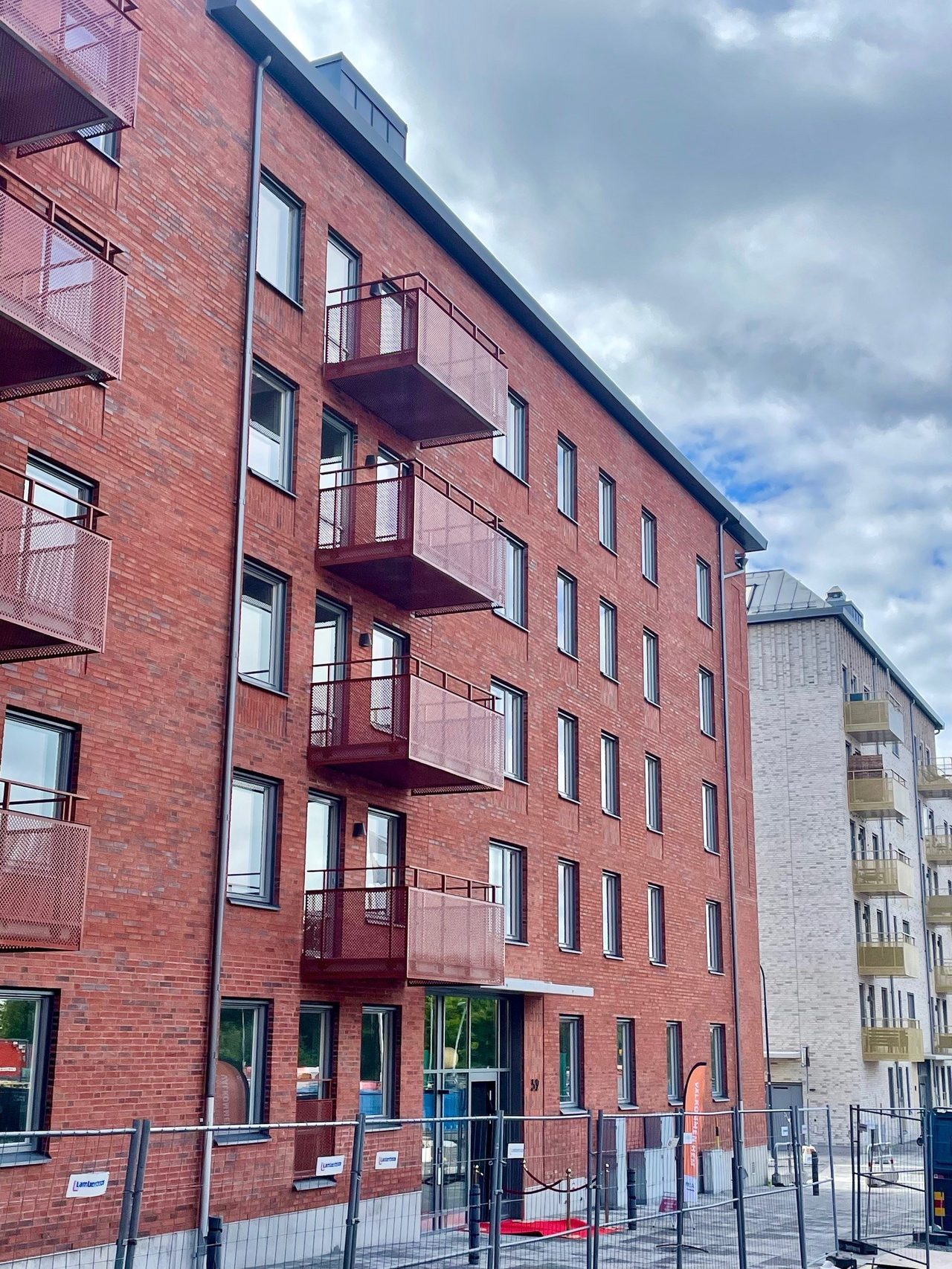 Med balkong högst upp