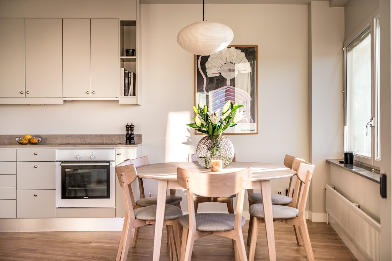 Löjtnantsgatan 3, 13 trappor!