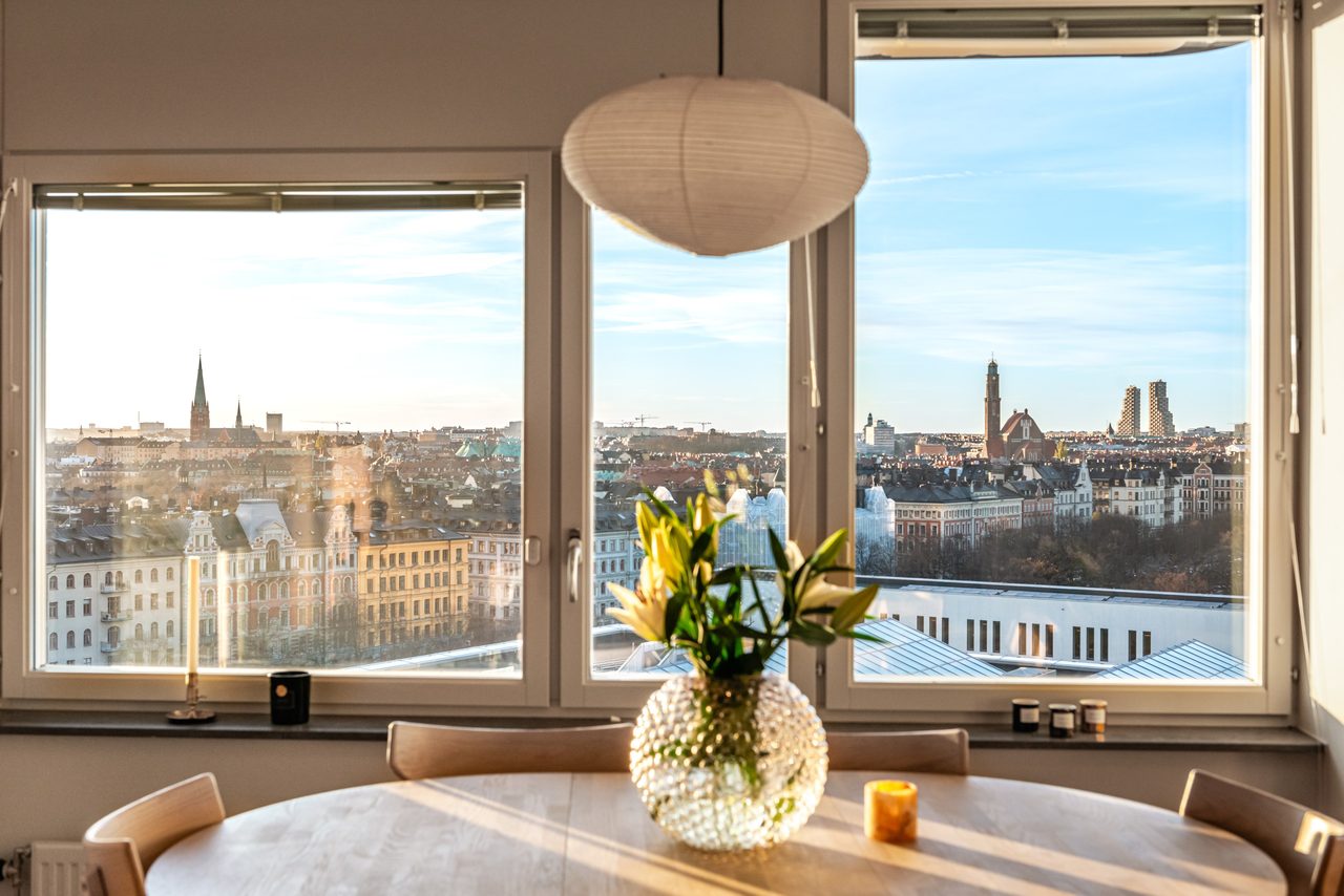 Löjtnantsgatan 3, 13 trappor!