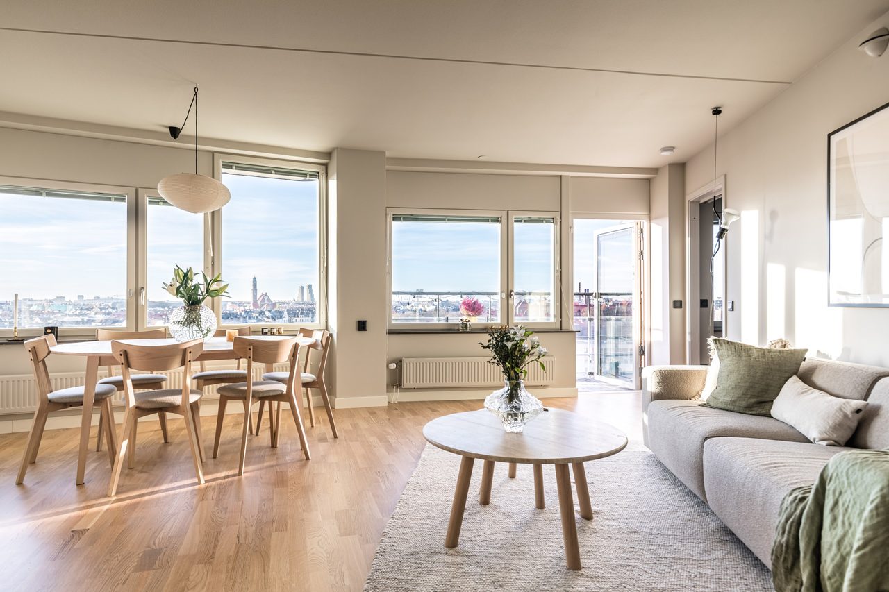 Löjtnantsgatan 3, 13 trappor!