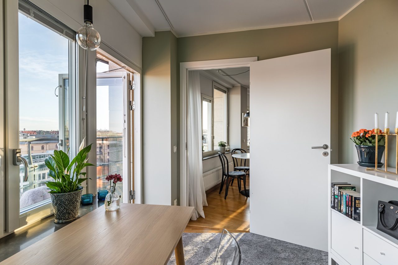 Löjtnantsgatan 3, 7 trappor!