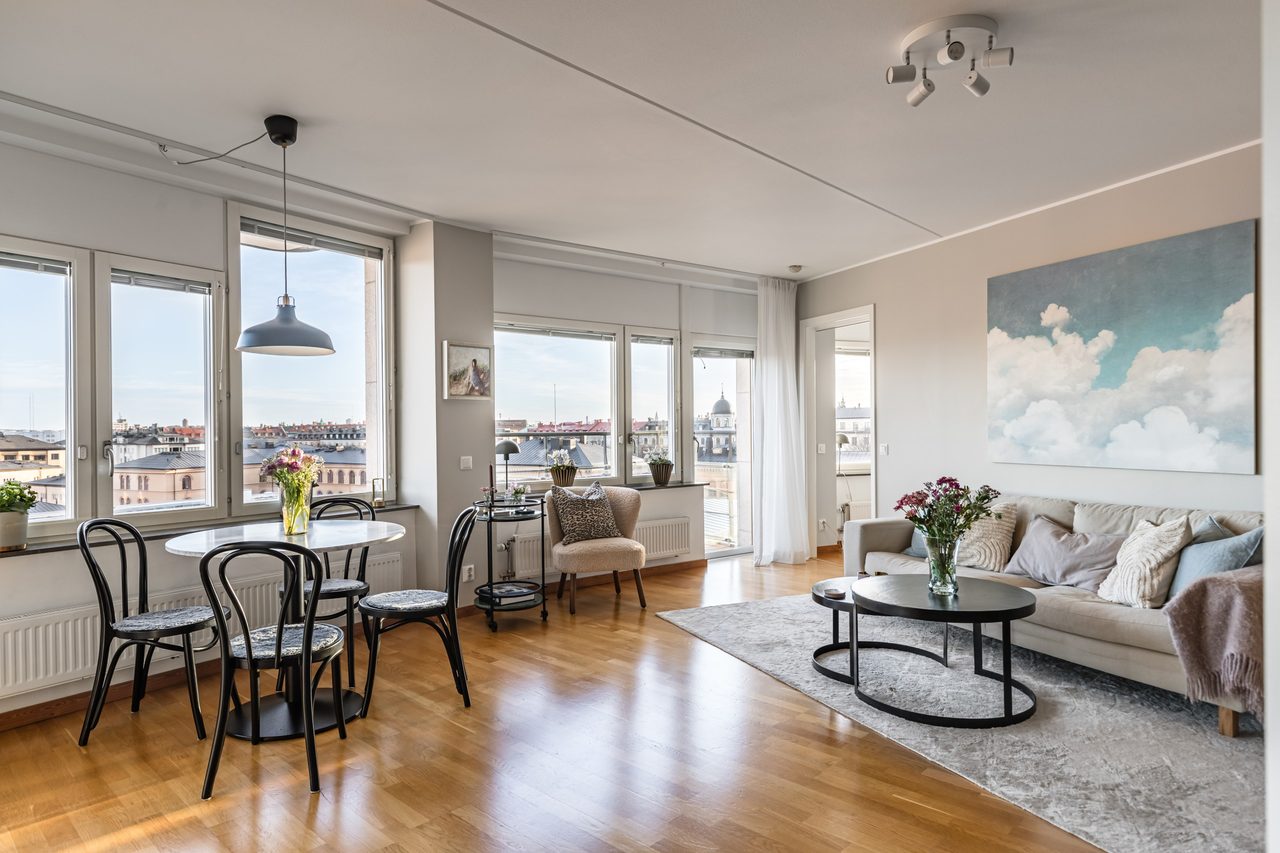 Löjtnantsgatan 3, 7 trappor!