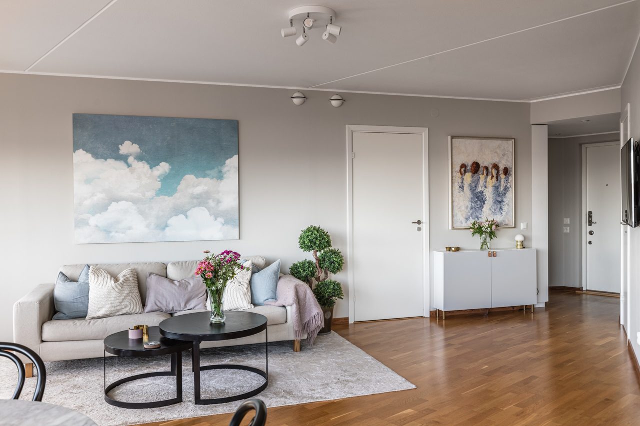 Löjtnantsgatan 3, 7 trappor!