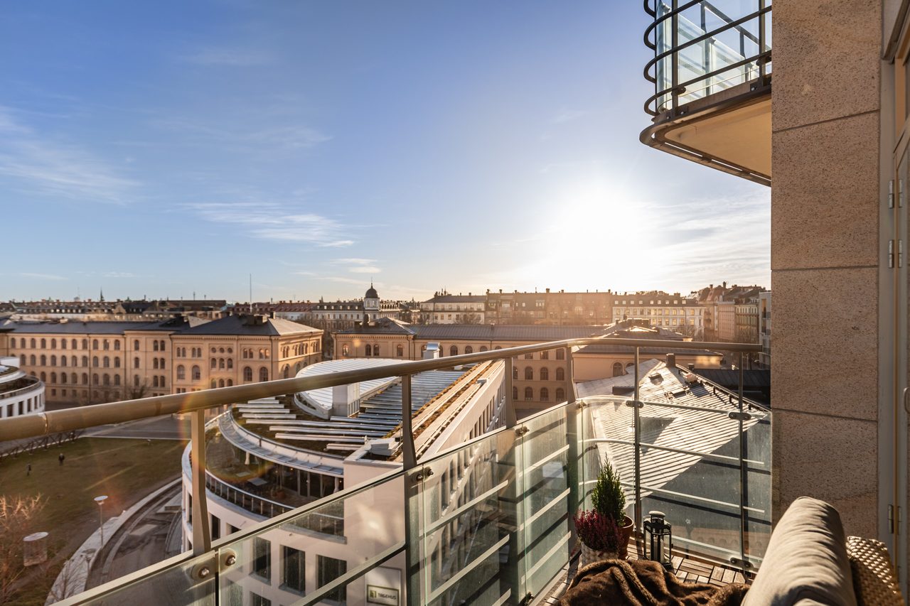 Löjtnantsgatan 3, 7 trappor!