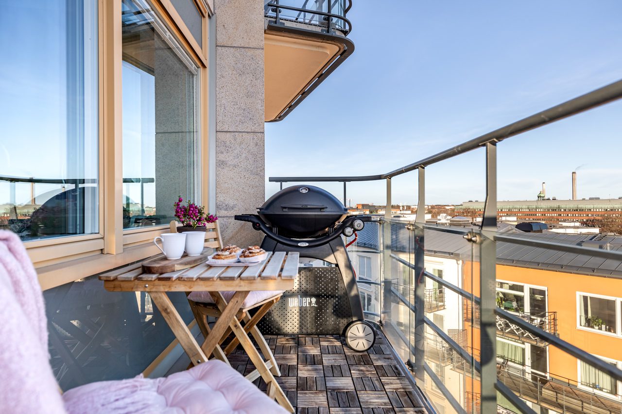 Löjtnantsgatan 3, 7 trappor!