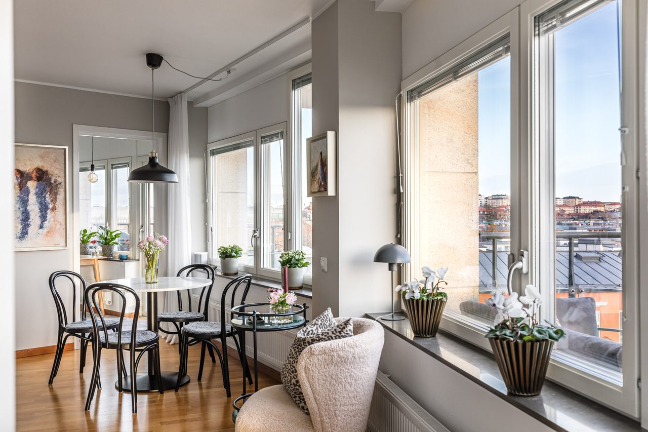 Löjtnantsgatan 3, 7 trappor!