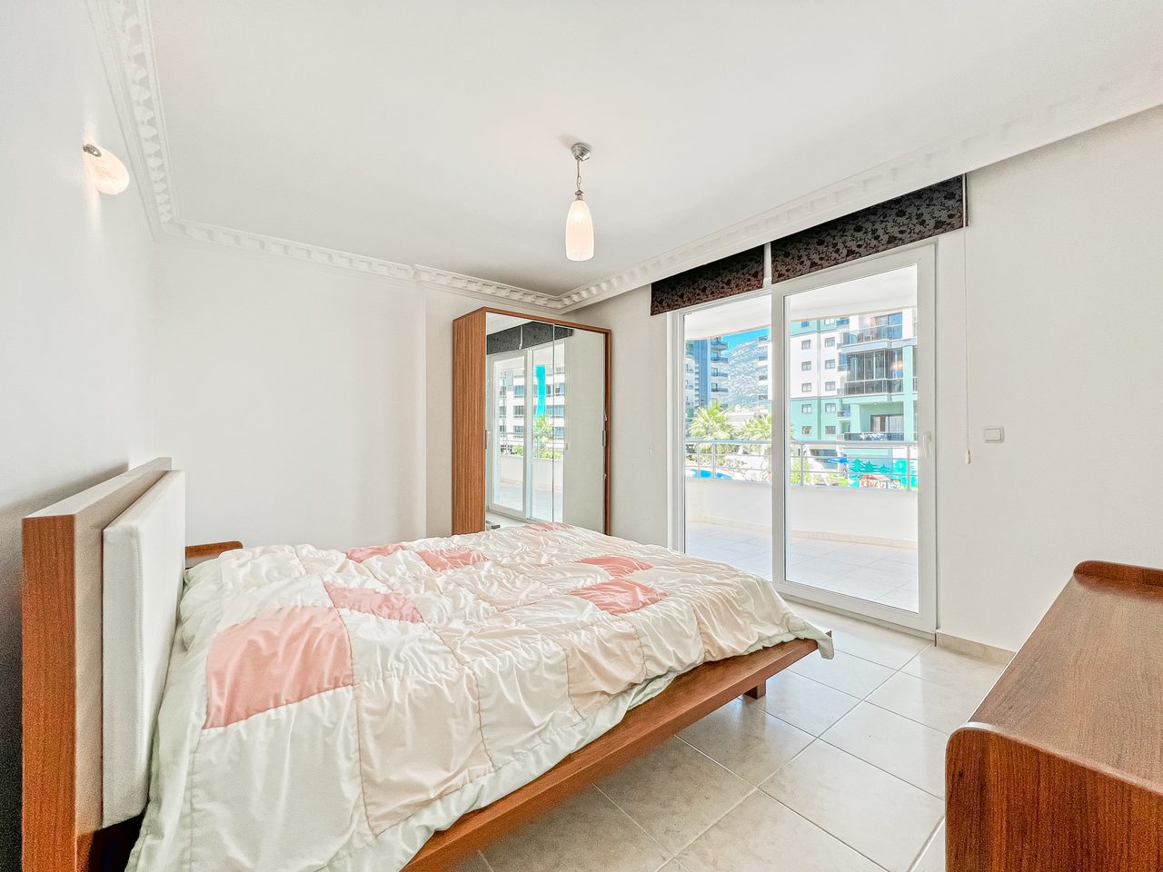 STOR 3-RUMSLÄGENHET I MAHMUTLAR