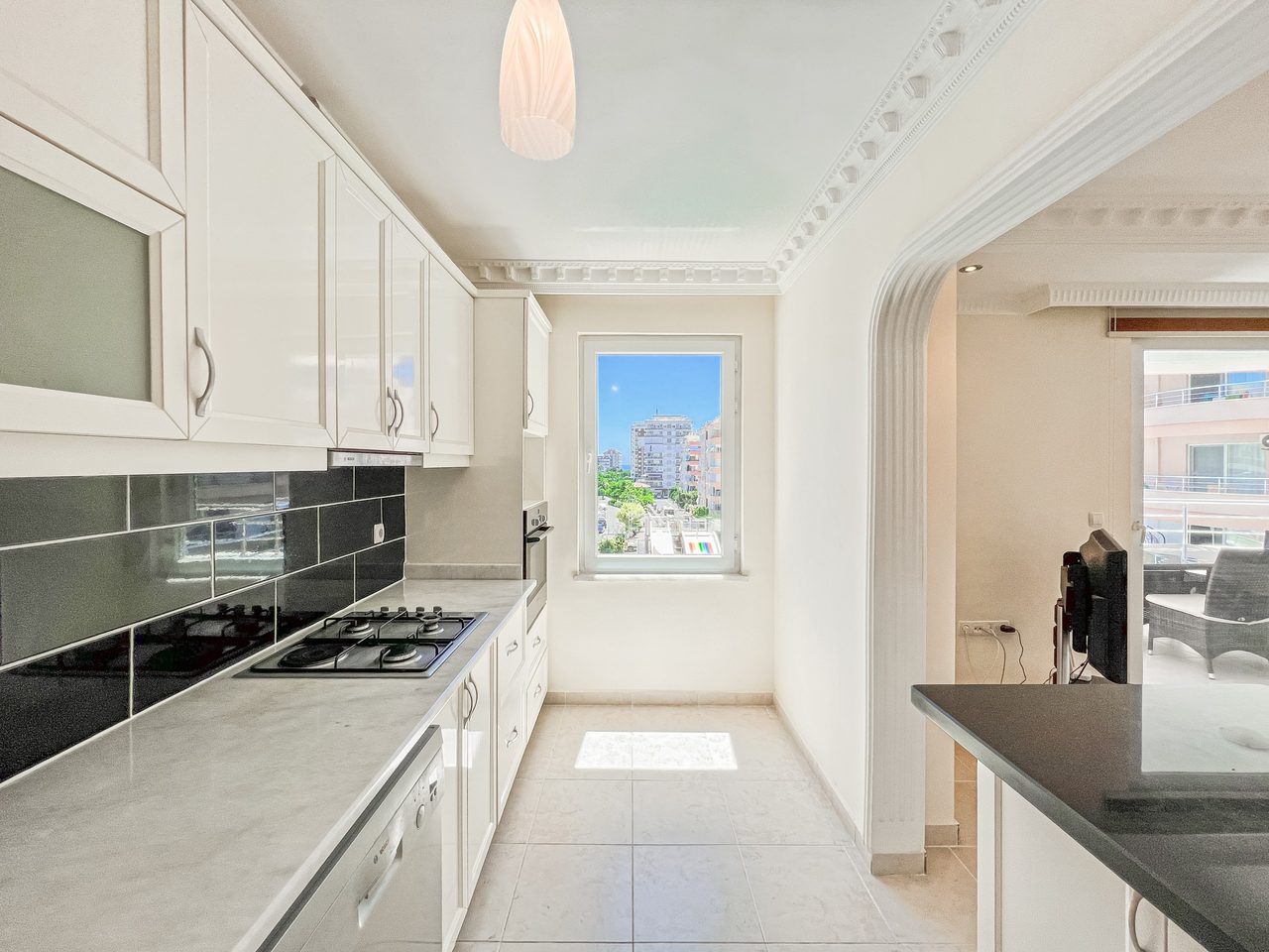 STOR 3-RUMSLÄGENHET I MAHMUTLAR