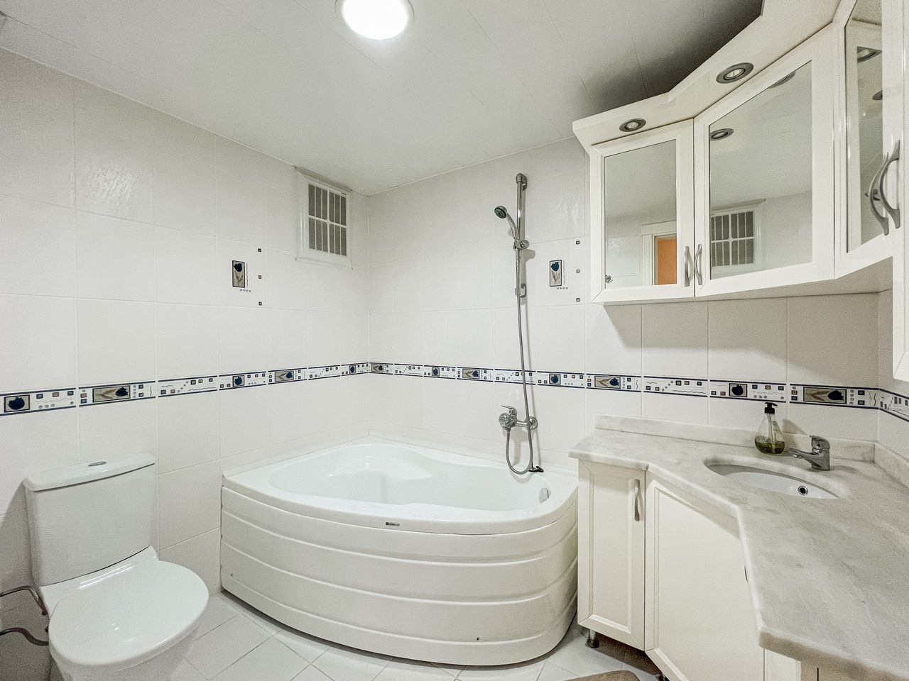 STOR 3-RUMSLÄGENHET I MAHMUTLAR