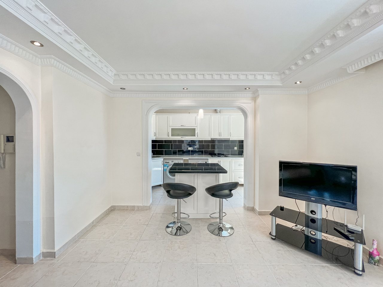 STOR 3-RUMSLÄGENHET I MAHMUTLAR