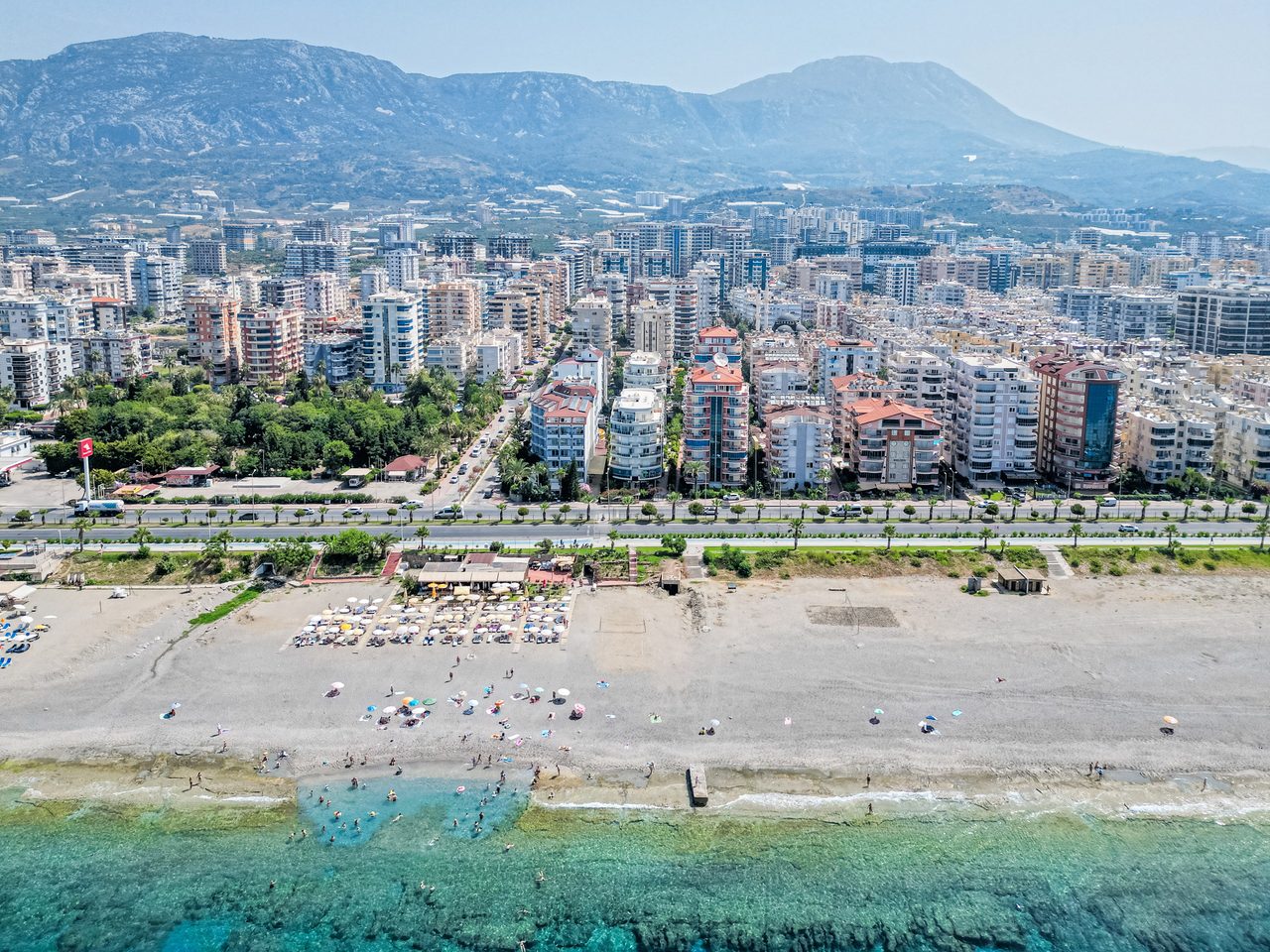 3 ROK I MAHMUTLAR NÄRA STRANDEN