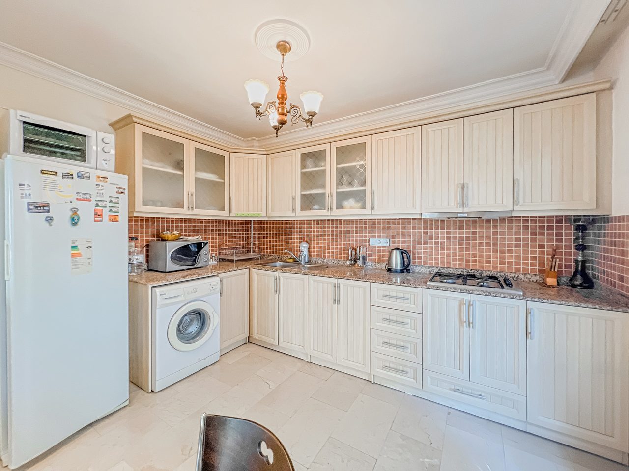 3 ROK I MAHMUTLAR NÄRA STRANDEN