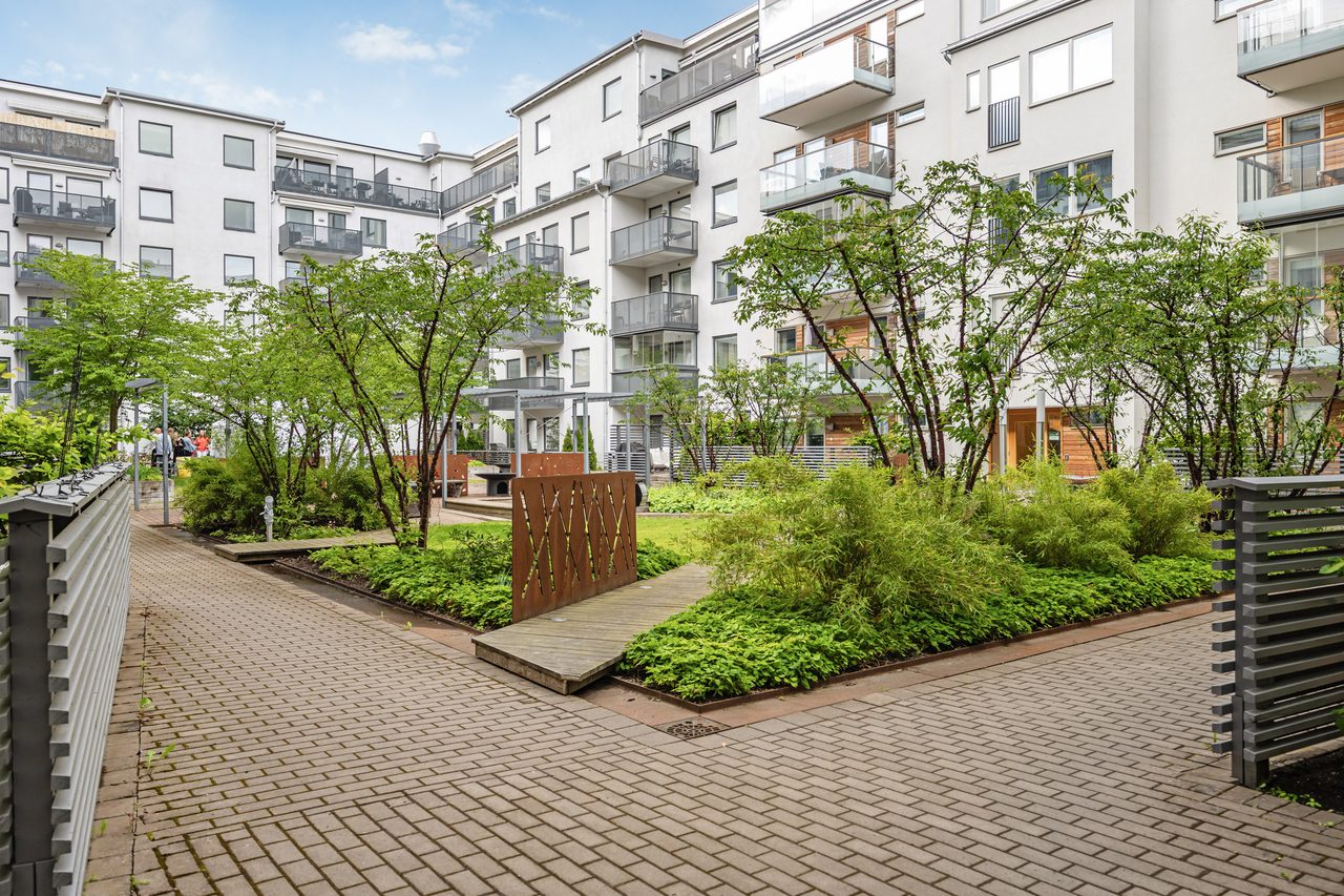 Stora Marknadsvägen 9