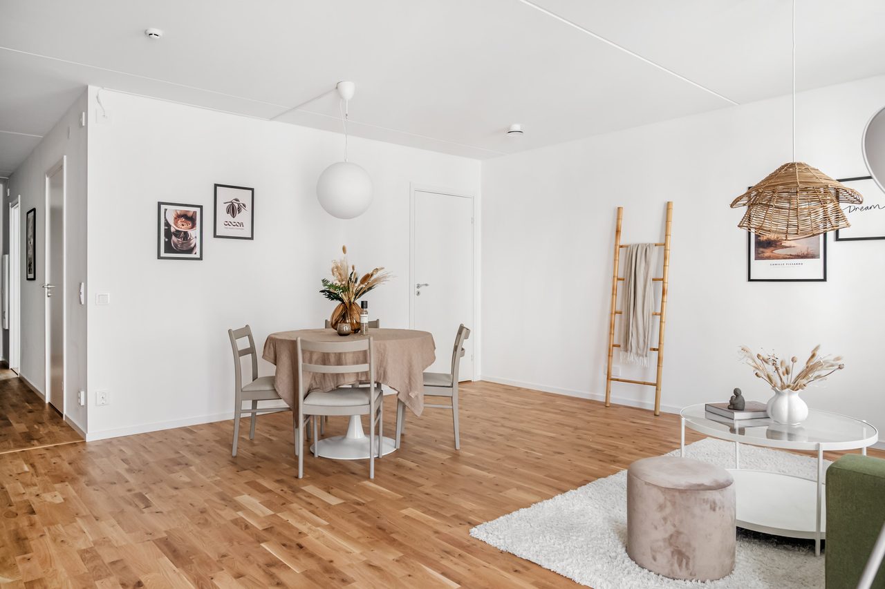 Gaffelseglet 33, Vån 3 av 4