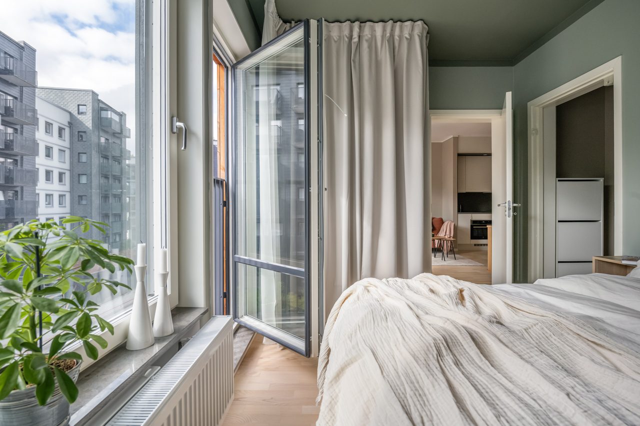 Fransk balkong i sovrummet