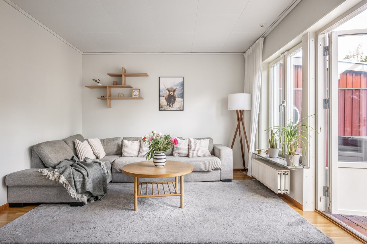 Här ryms en generös soffgrupp