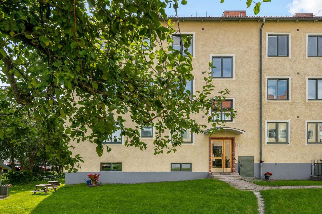 Mäster Simons Väg 9B