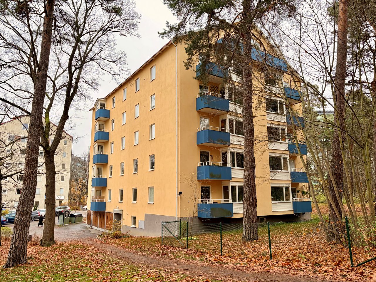 Backvägen 8