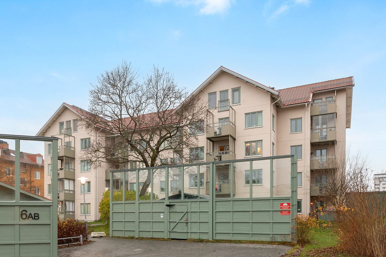 Mäster Simons väg 6A