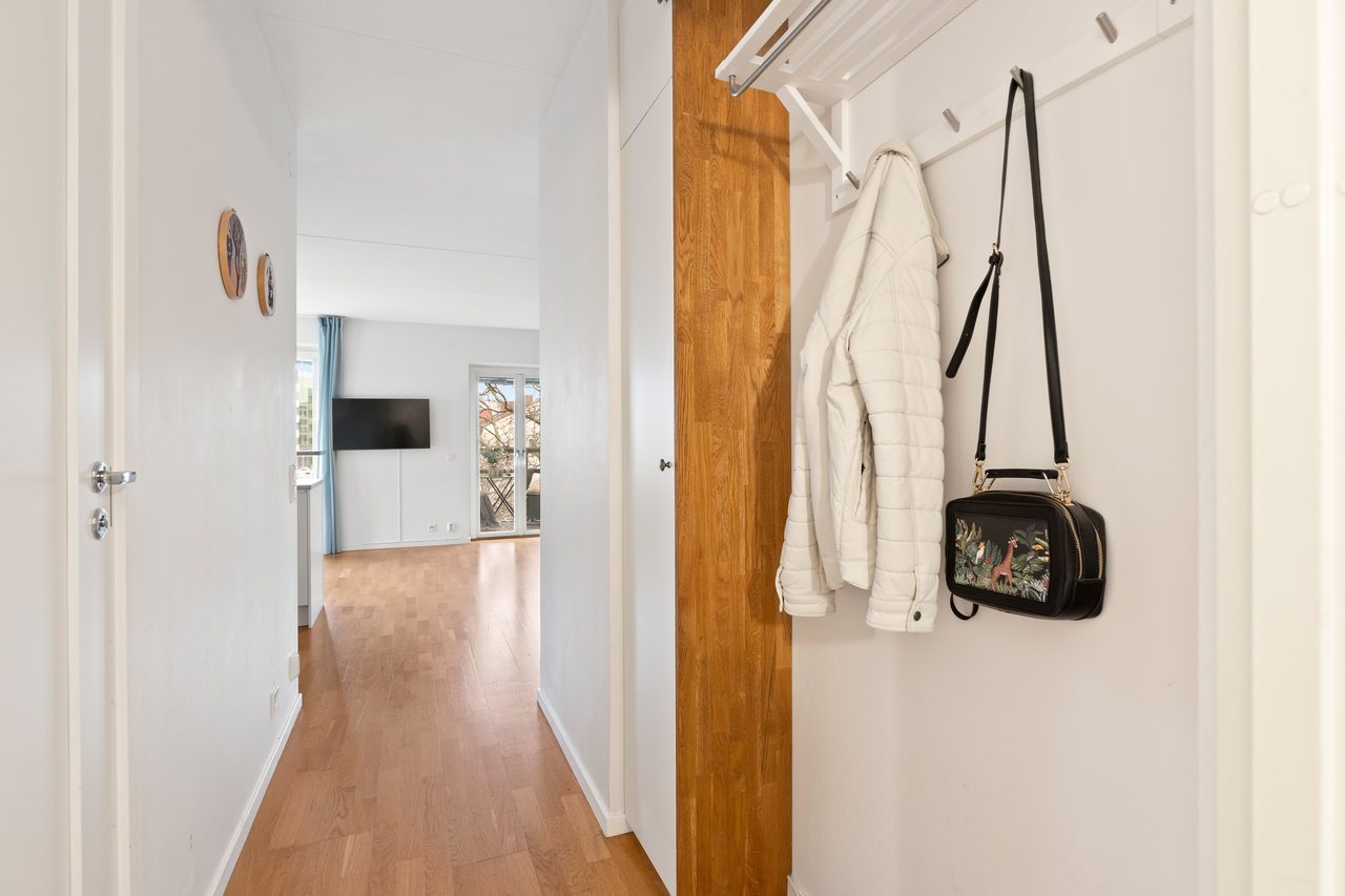 Mäster Simons väg 6A