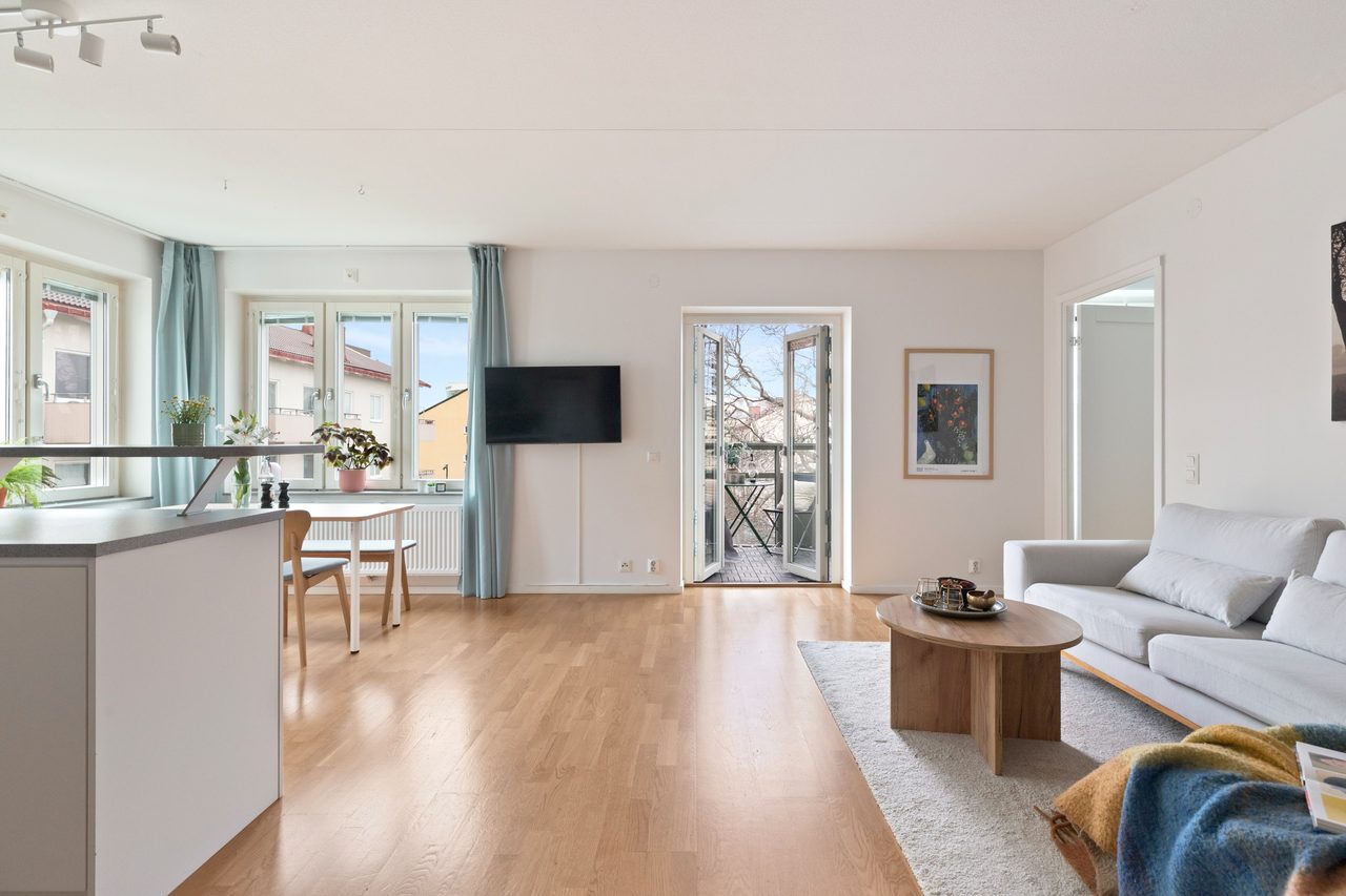 Mäster Simons väg 6A