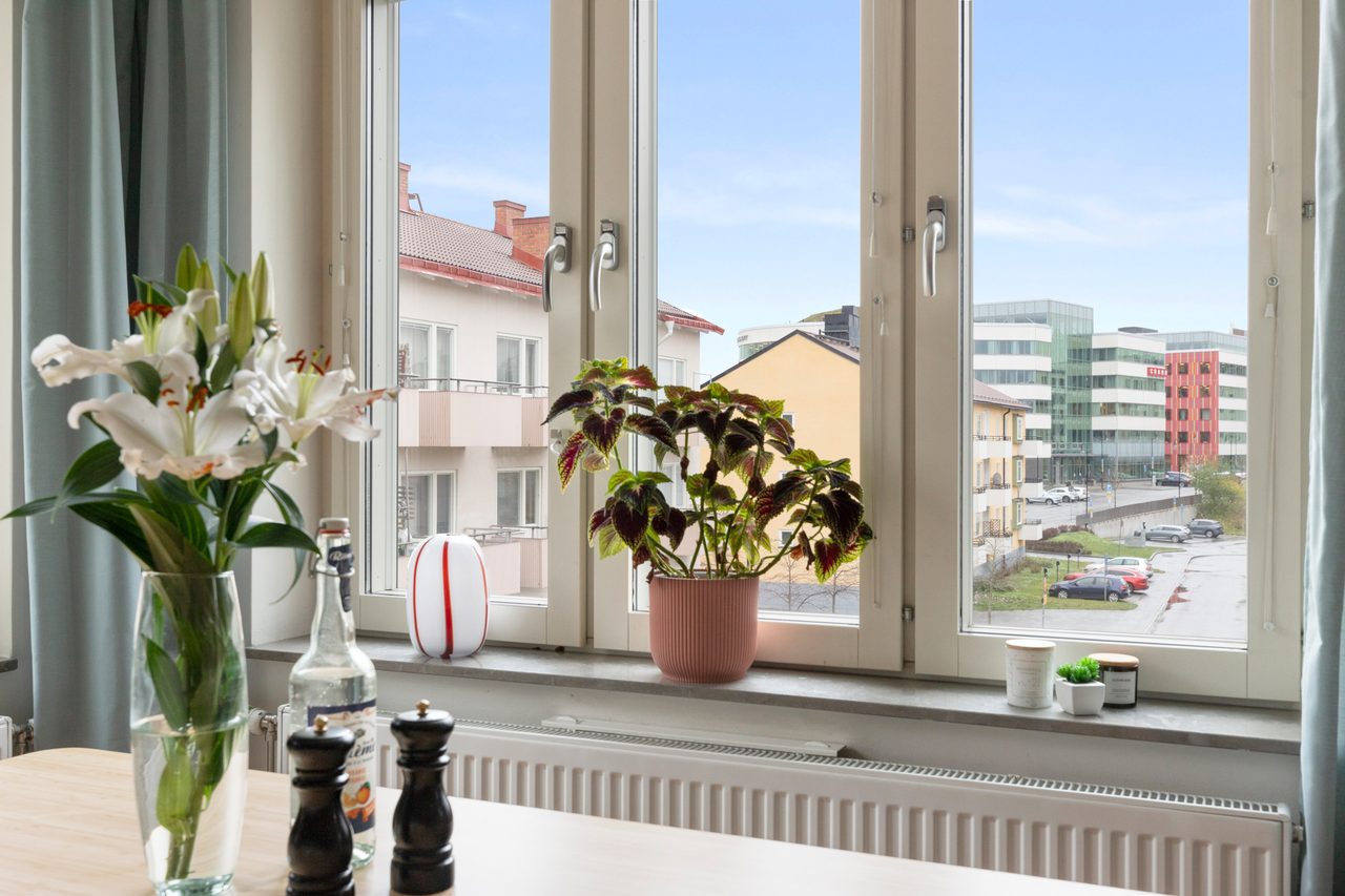 Mäster Simons väg 6A