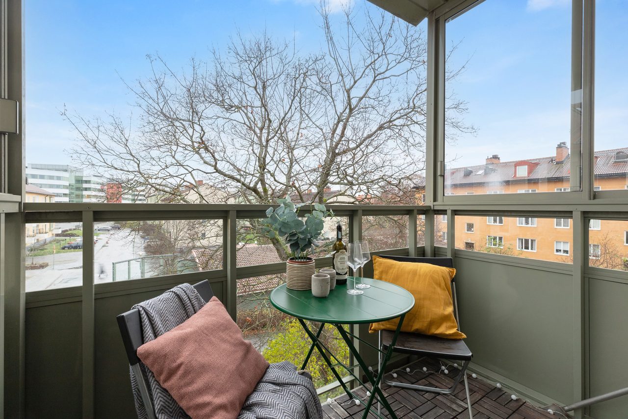 Mäster Simons väg 6A