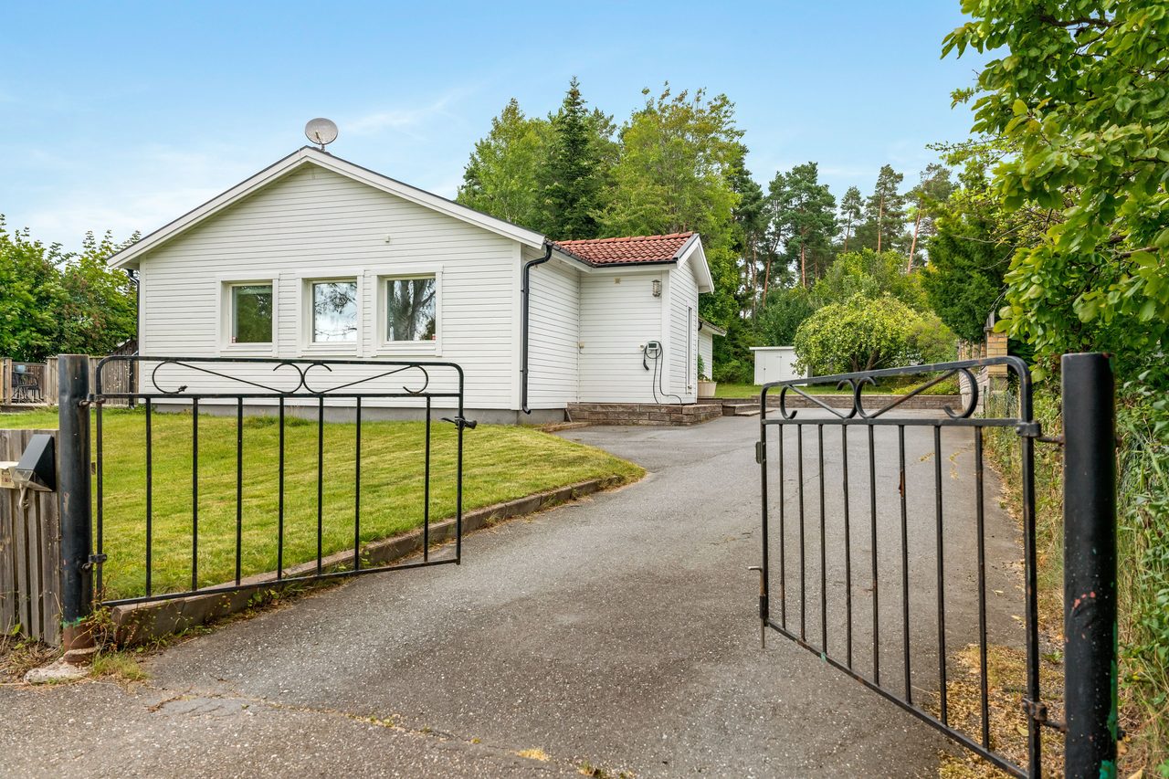 Klostervägen 4