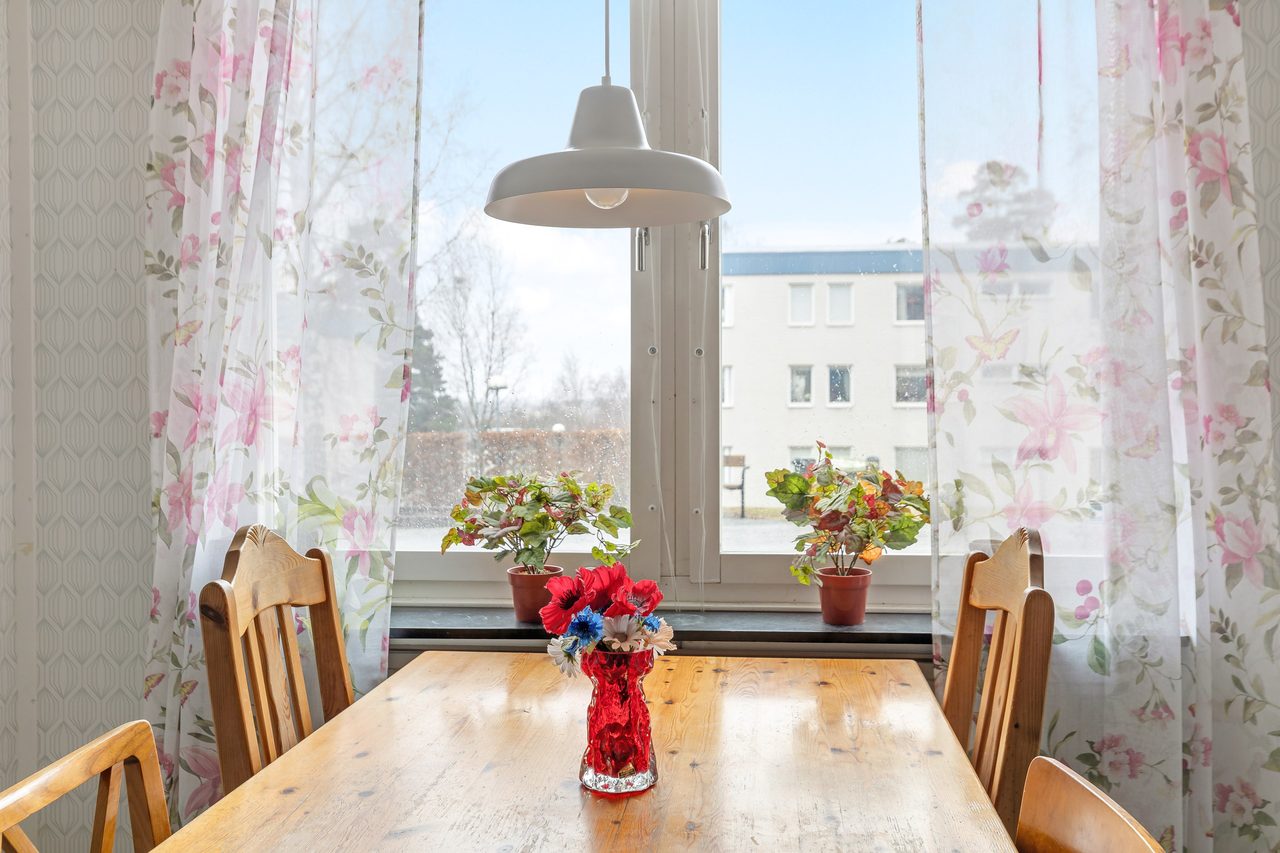 Björnbärsstigen 20