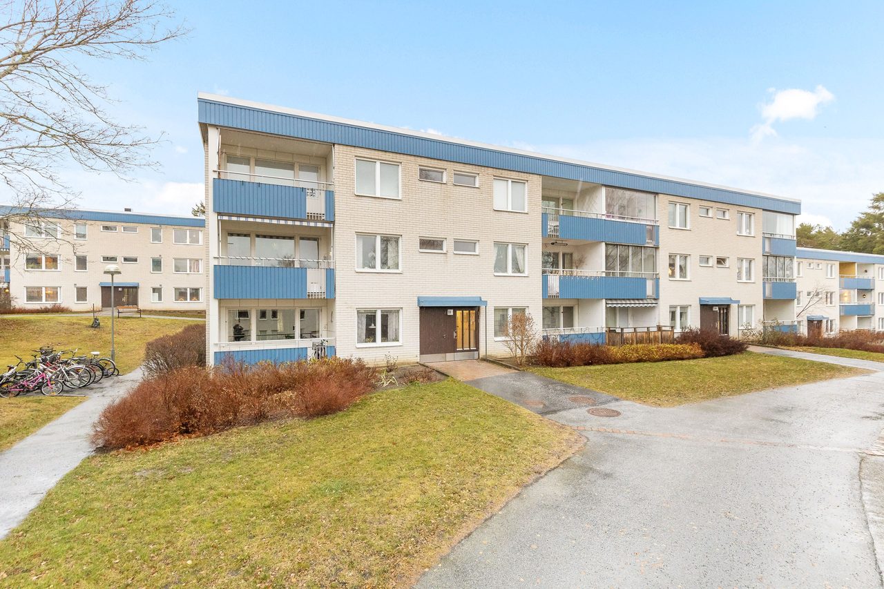 Björnbärsstigen 20