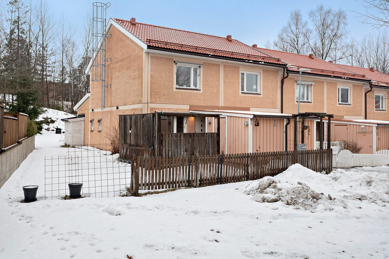 Körsångarvägen 71