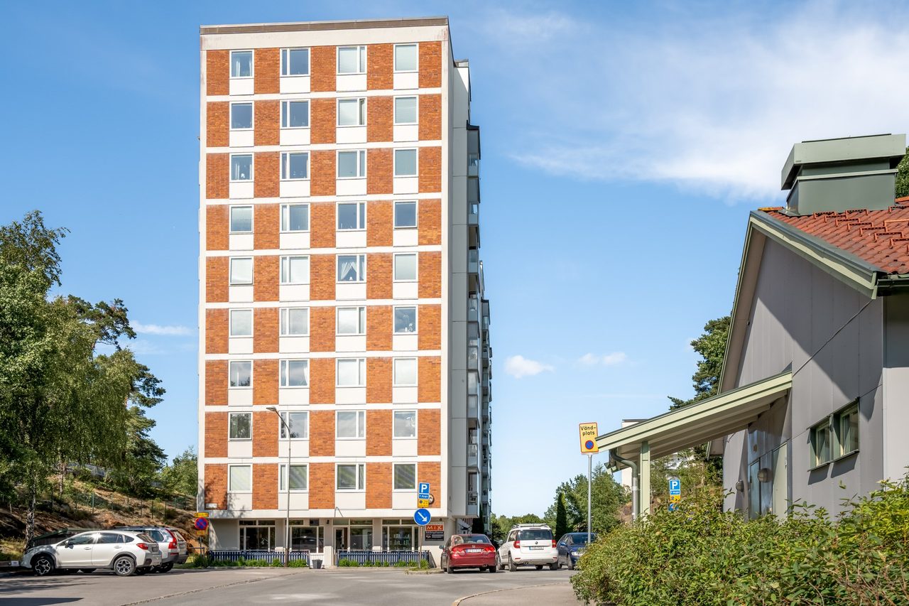 Larsbodavägen 50, 2 tr