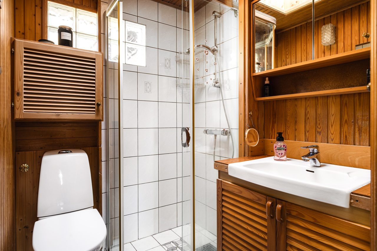 Rörsångarvägen 18