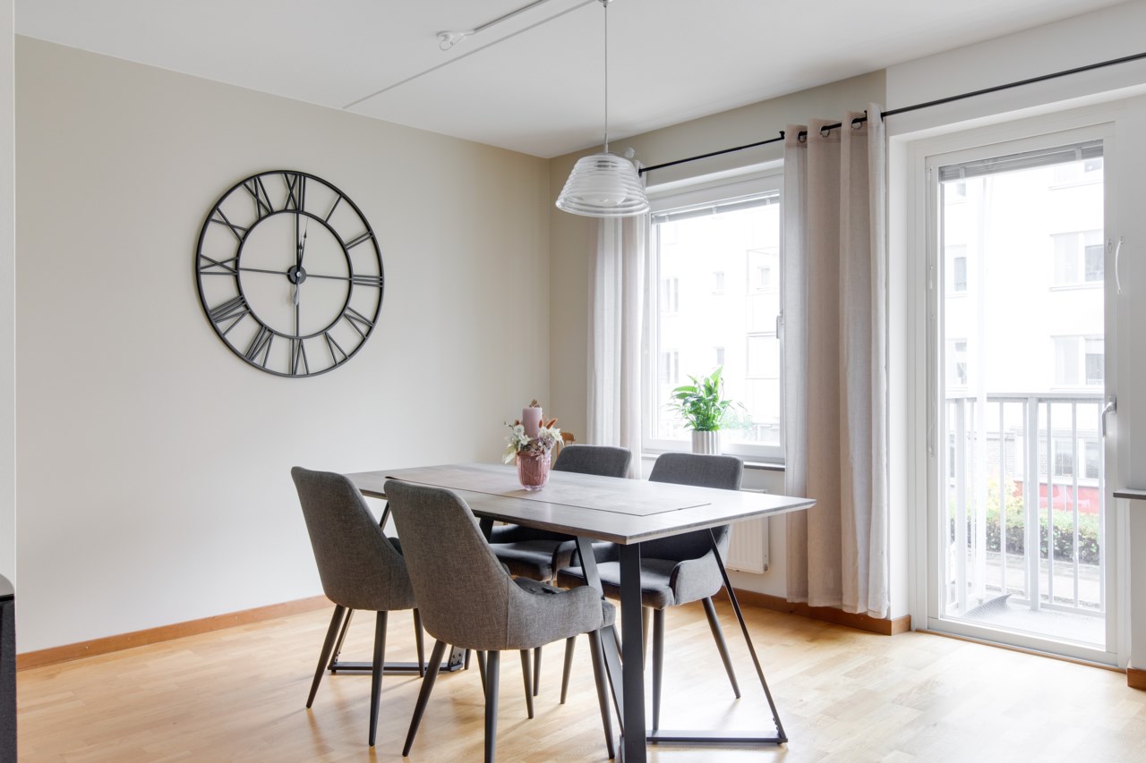 Tullgarnsgatan 25, 1tr