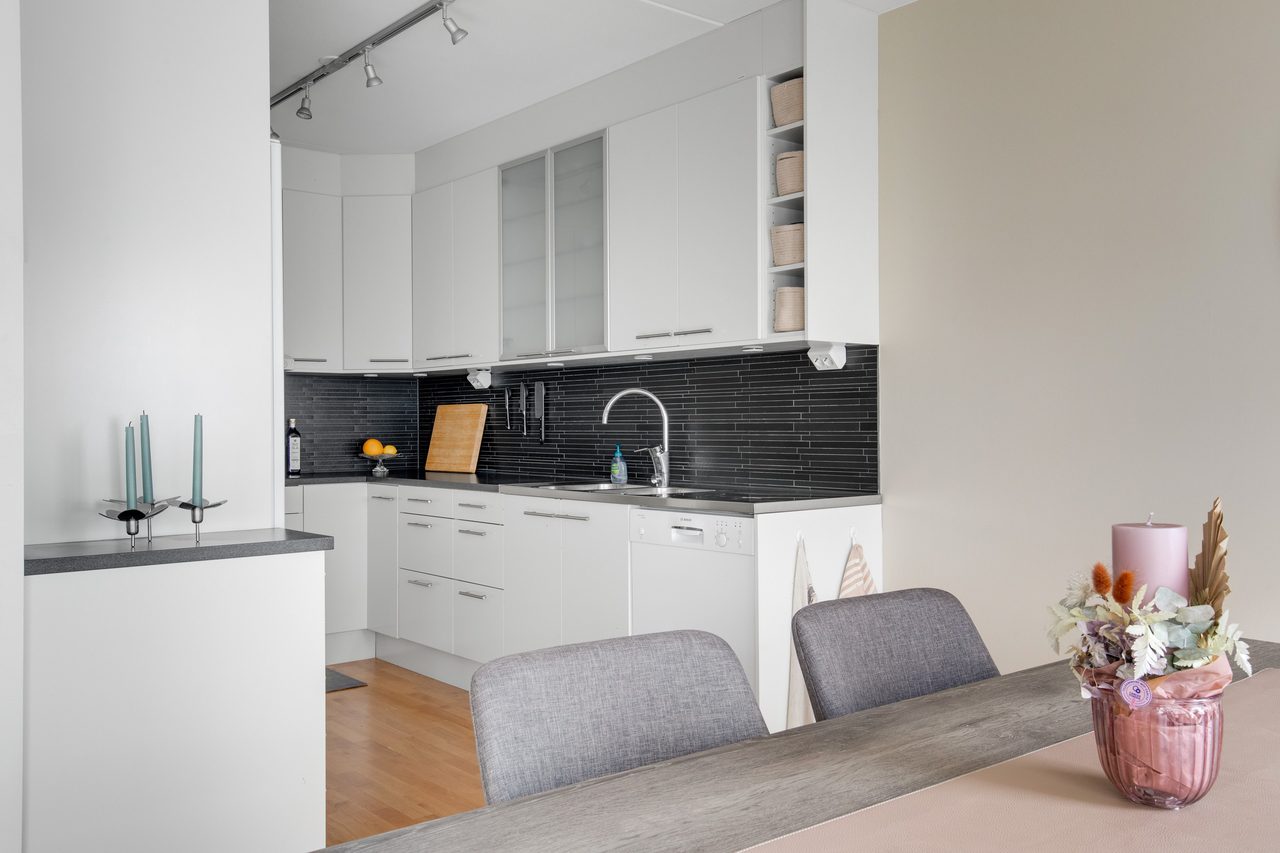 Tullgarnsgatan 25, 1tr