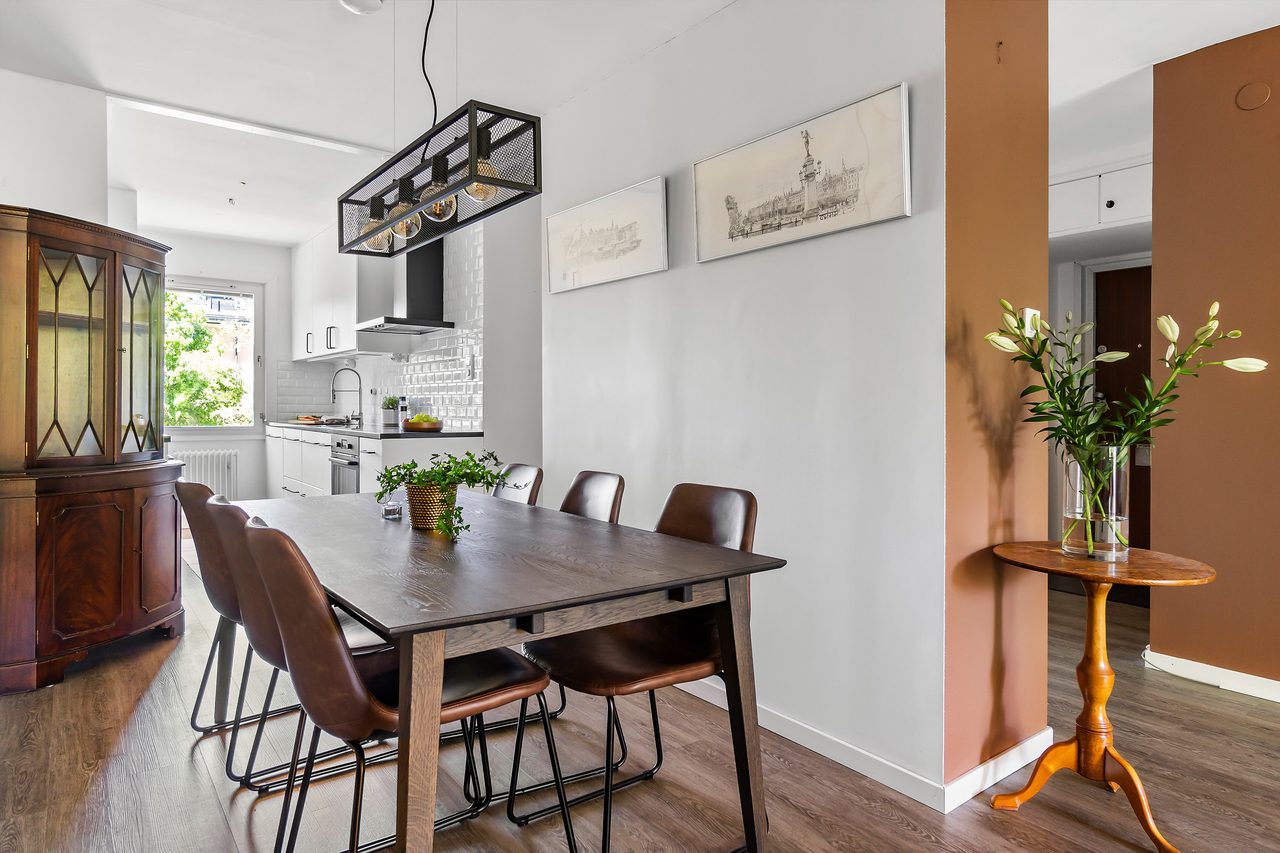 Trollesundsvägen 147,  2tr