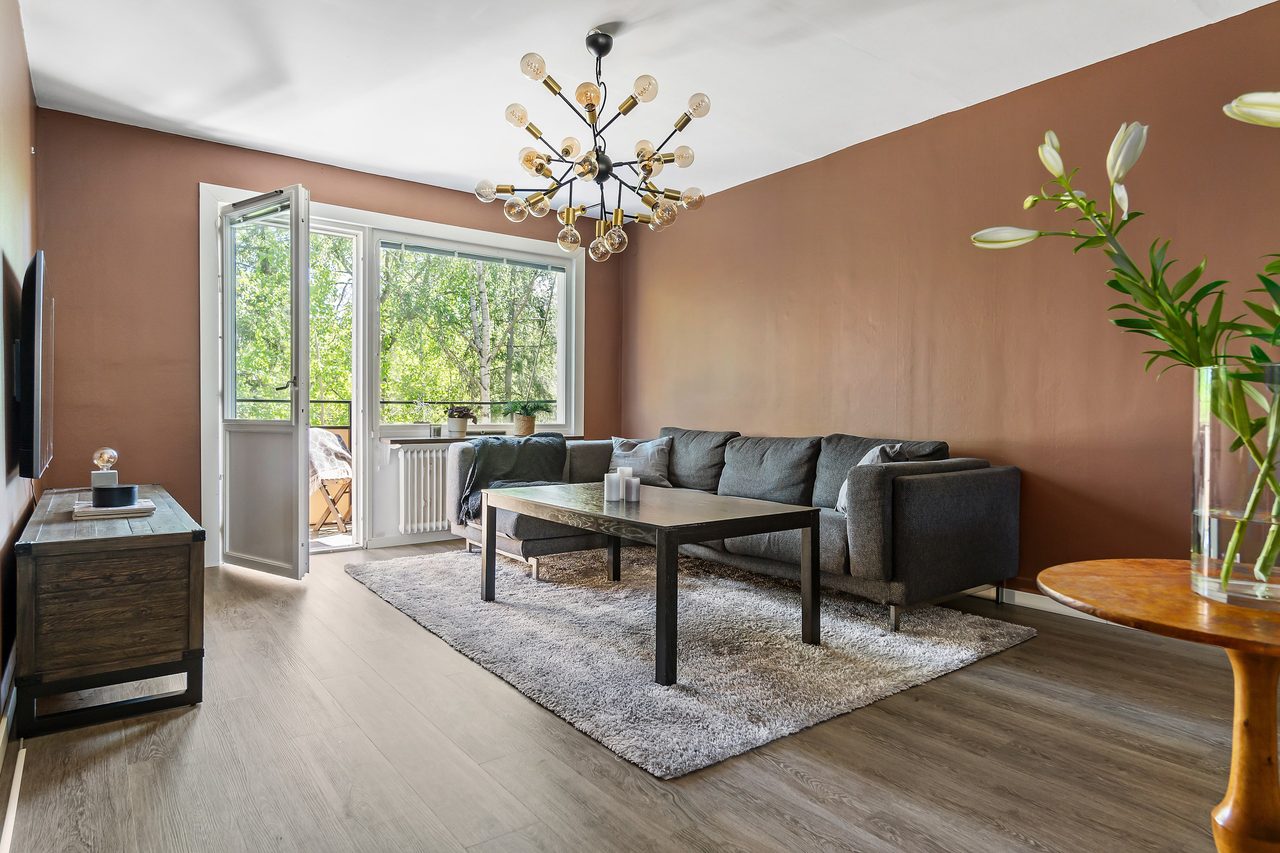 Trollesundsvägen 147,  2tr