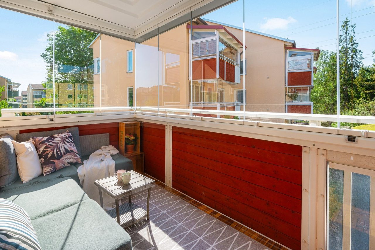 Majrovägen 33, 2 tr