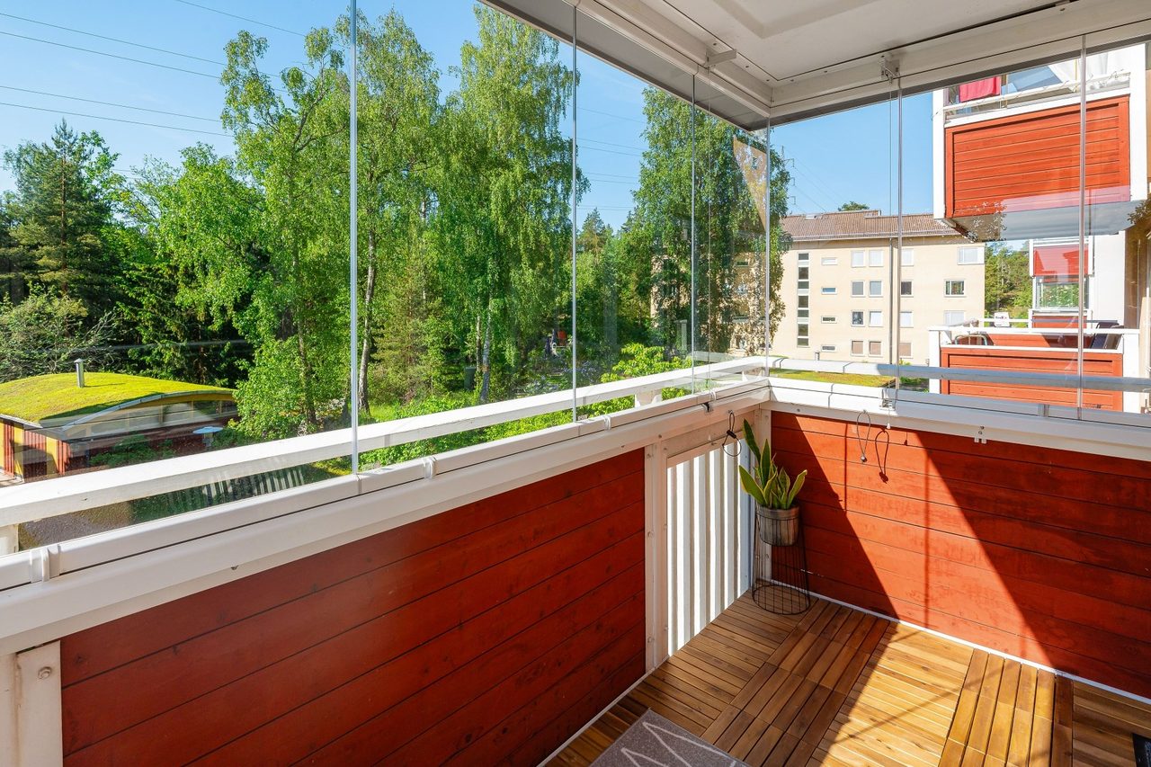 Majrovägen 33, 2 tr