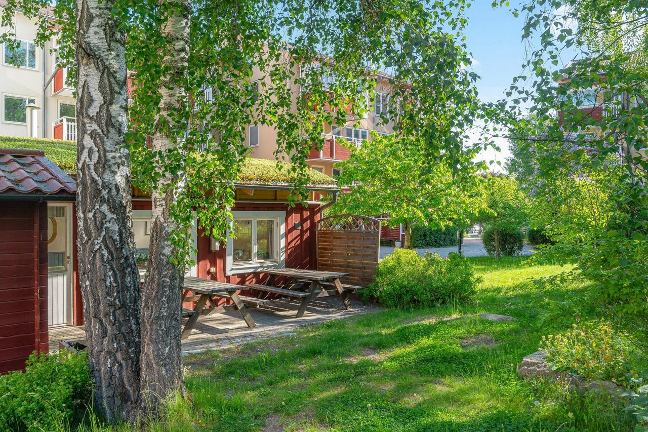 Majrovägen 33, 2 tr