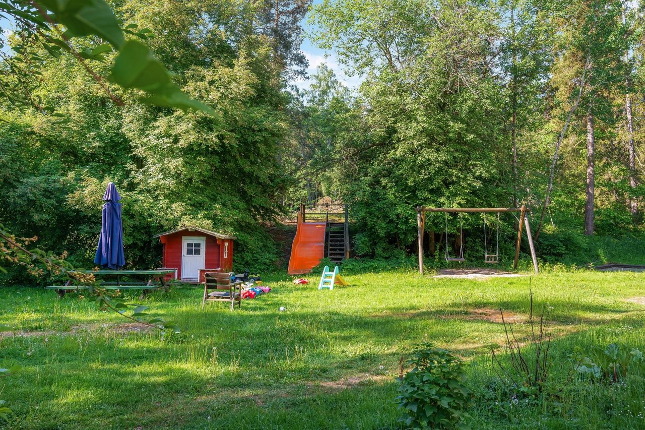 Majrovägen 33, 2 tr