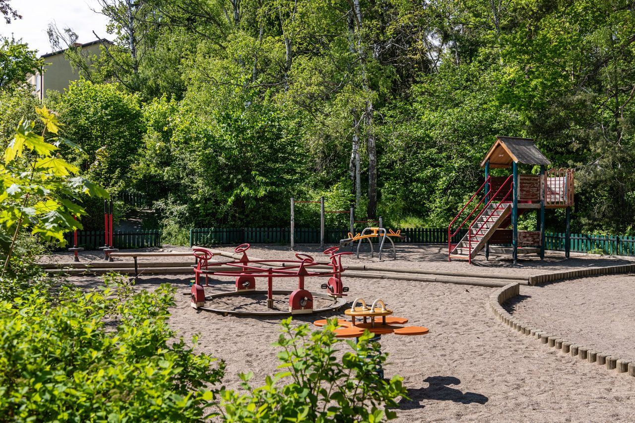 Majrovägen 33, 2 tr