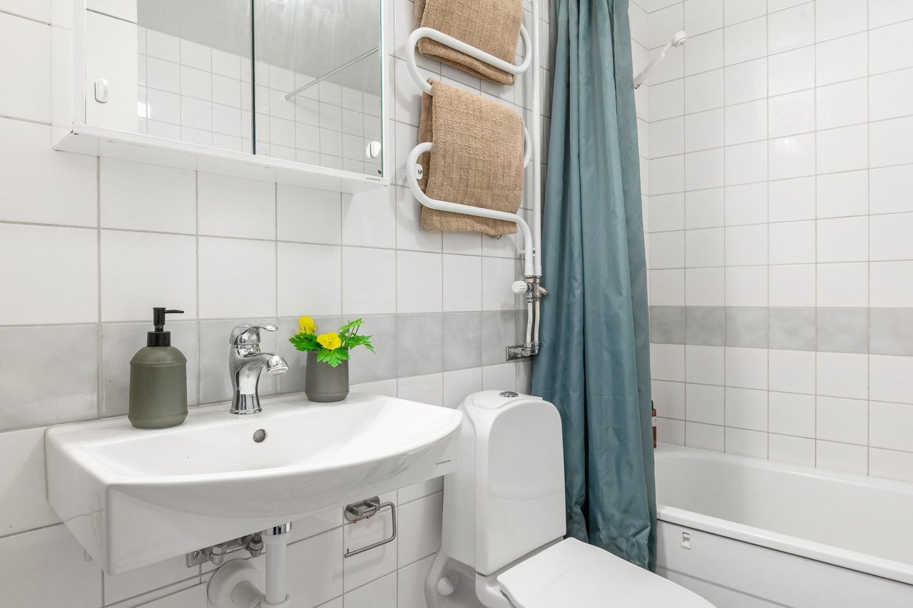 Majrovägen 33, 2 tr