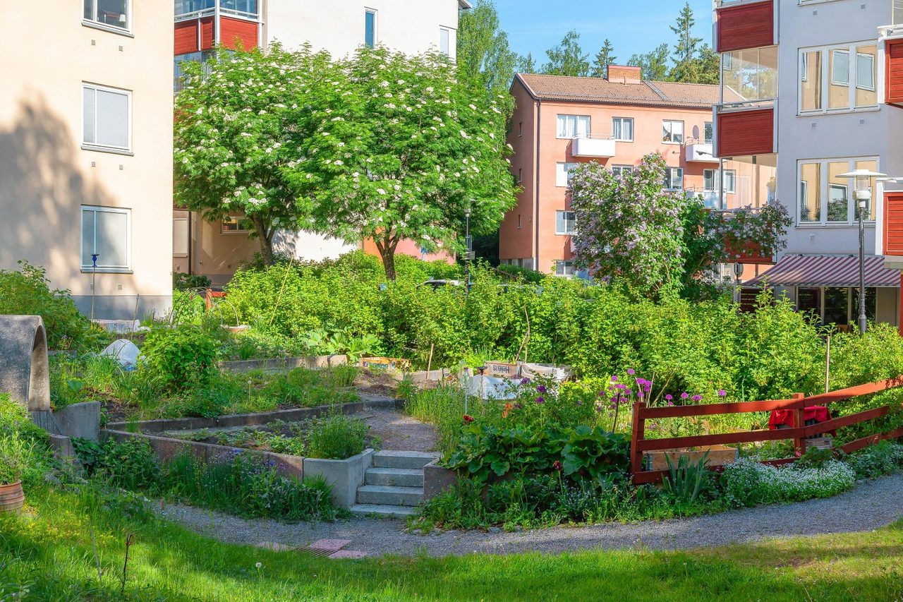 Majrovägen 33, 2 tr