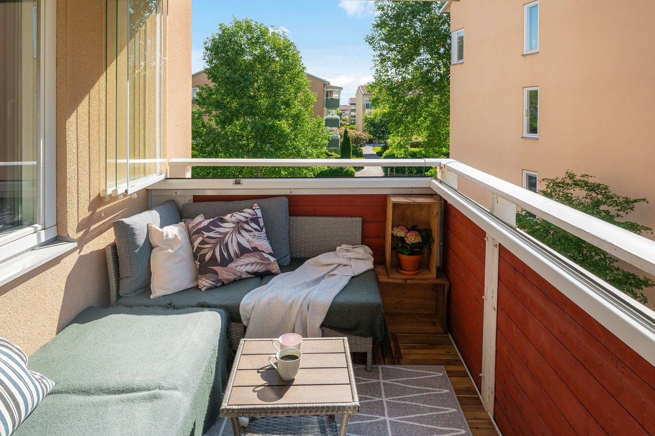 Majrovägen 33, 2 tr