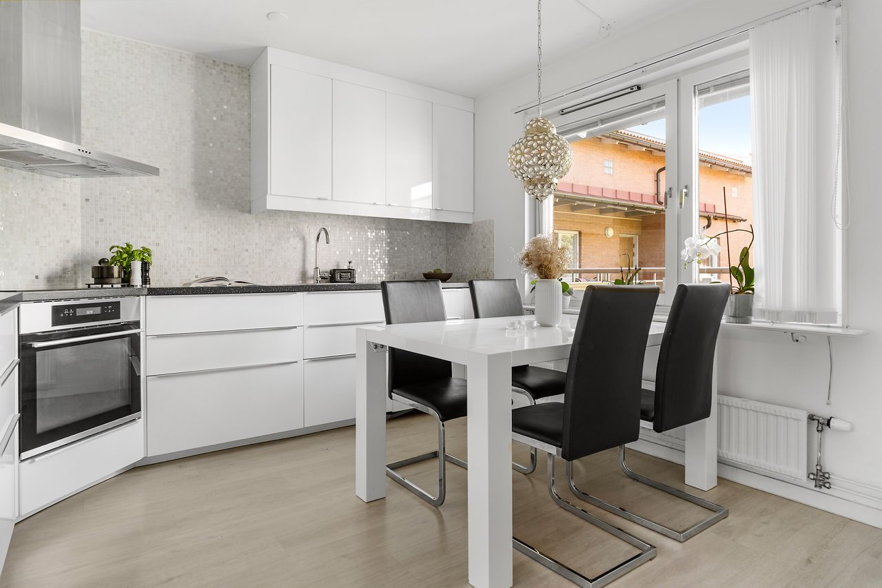 Trollesundsvägen 147, 3tr