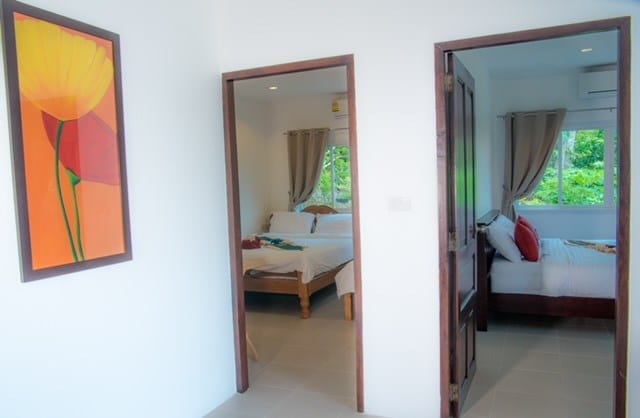 Lanta, Longbeach, White flower apt.  B2